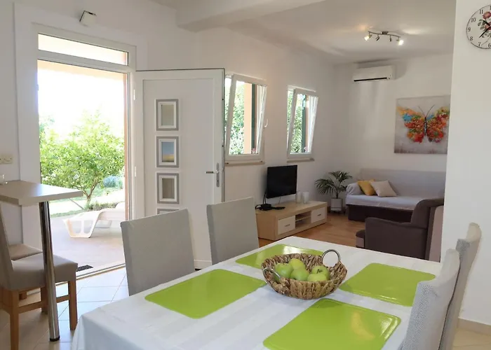 Lorenzo By Interhome Privlaka (Zadar)