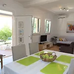 Lorenzo By Interhome Privlaka (Zadar)