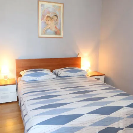 Lorenzo By Interhome * Privlaka