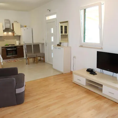 Lorenzo By Interhome בית נופש *