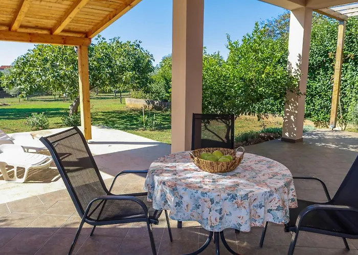 Lorenzo By Interhome